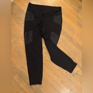Old Navy Active Go Dry Black High-Waisted Leggings Pre-owned sz XL
